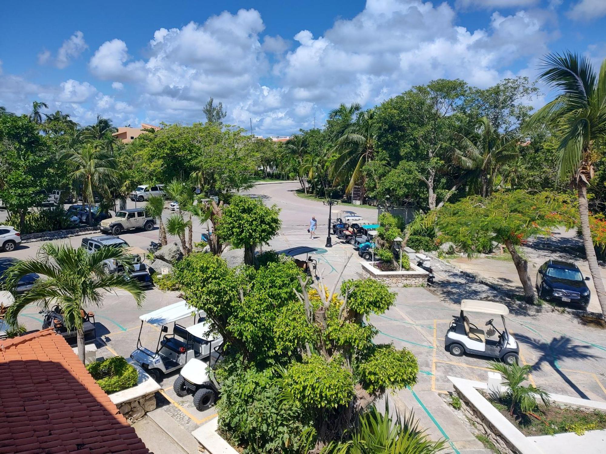 Private Rooms In A Hotel-Type Apartment - Super Located Puerto Aventuras Esterno foto